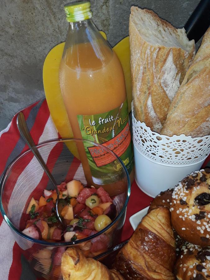 مبيت وإفطار قرقشونه Chez Yvette , C'Est Chouette!! المظهر الخارجي الصورة